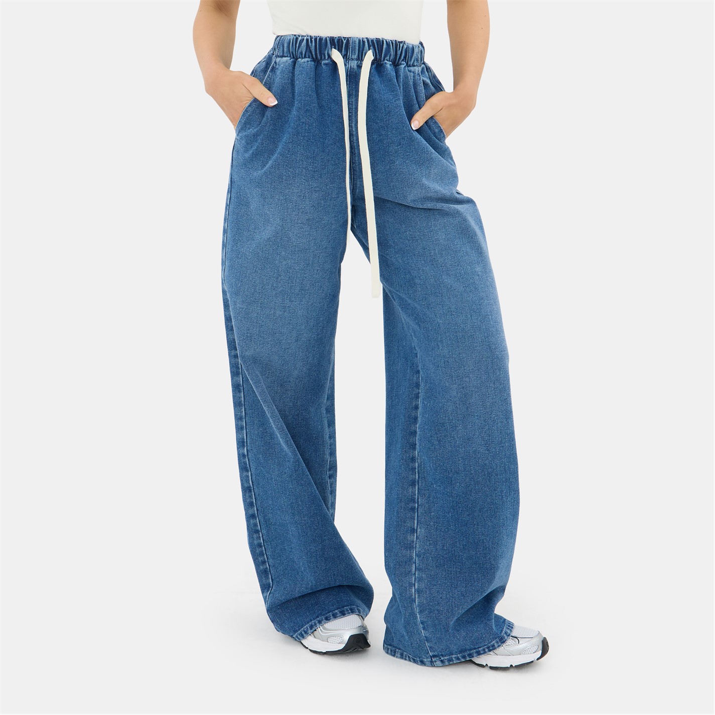 I Saw It First | Contrast Drawcord Denim Jogger | Dark Blue