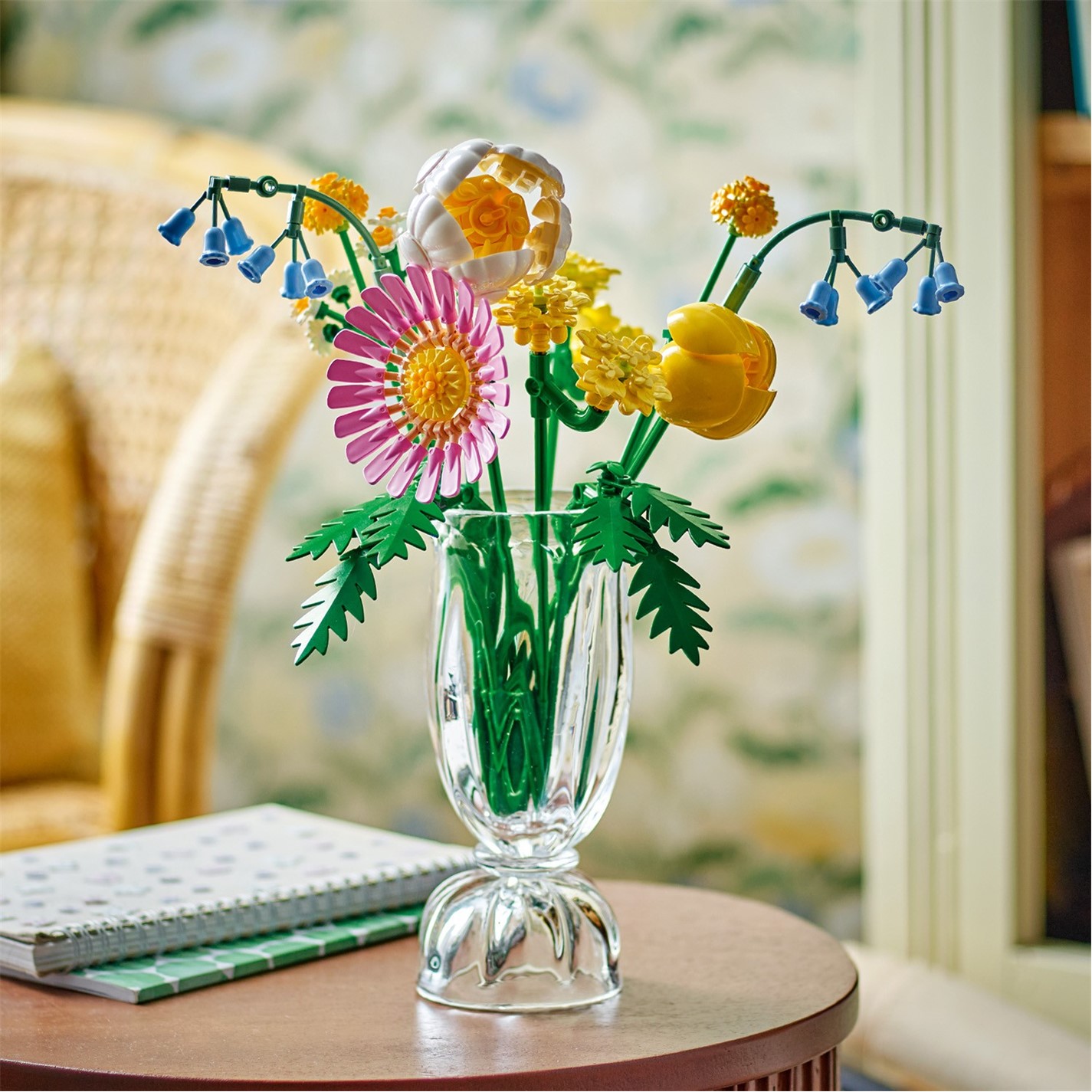 LEGO Botanicals Petite Sunny Bouquet Set 10347 | SportsDirect.com