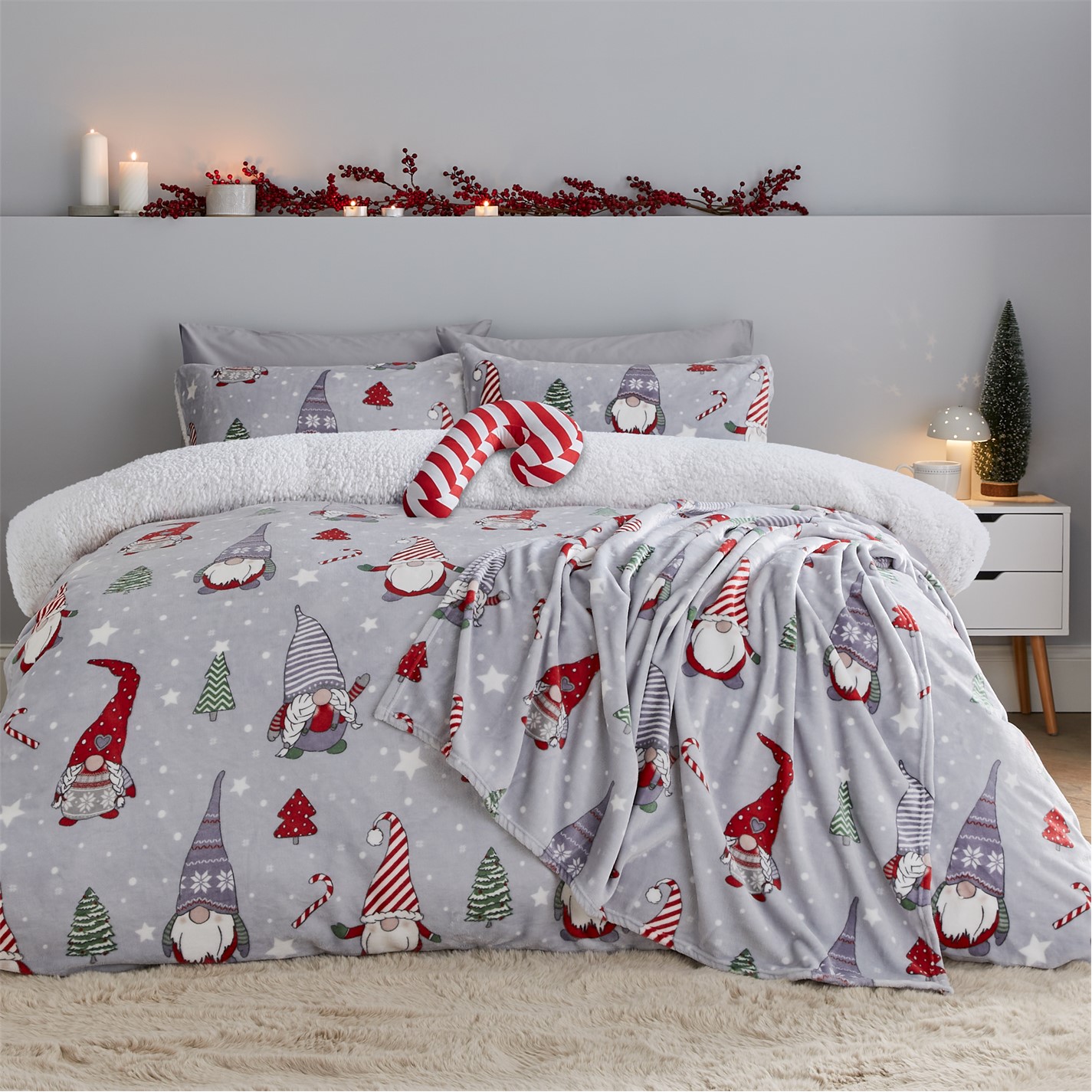 Catherine Lansfield Christmas Gnomes Tea Towels- 4 Pack
