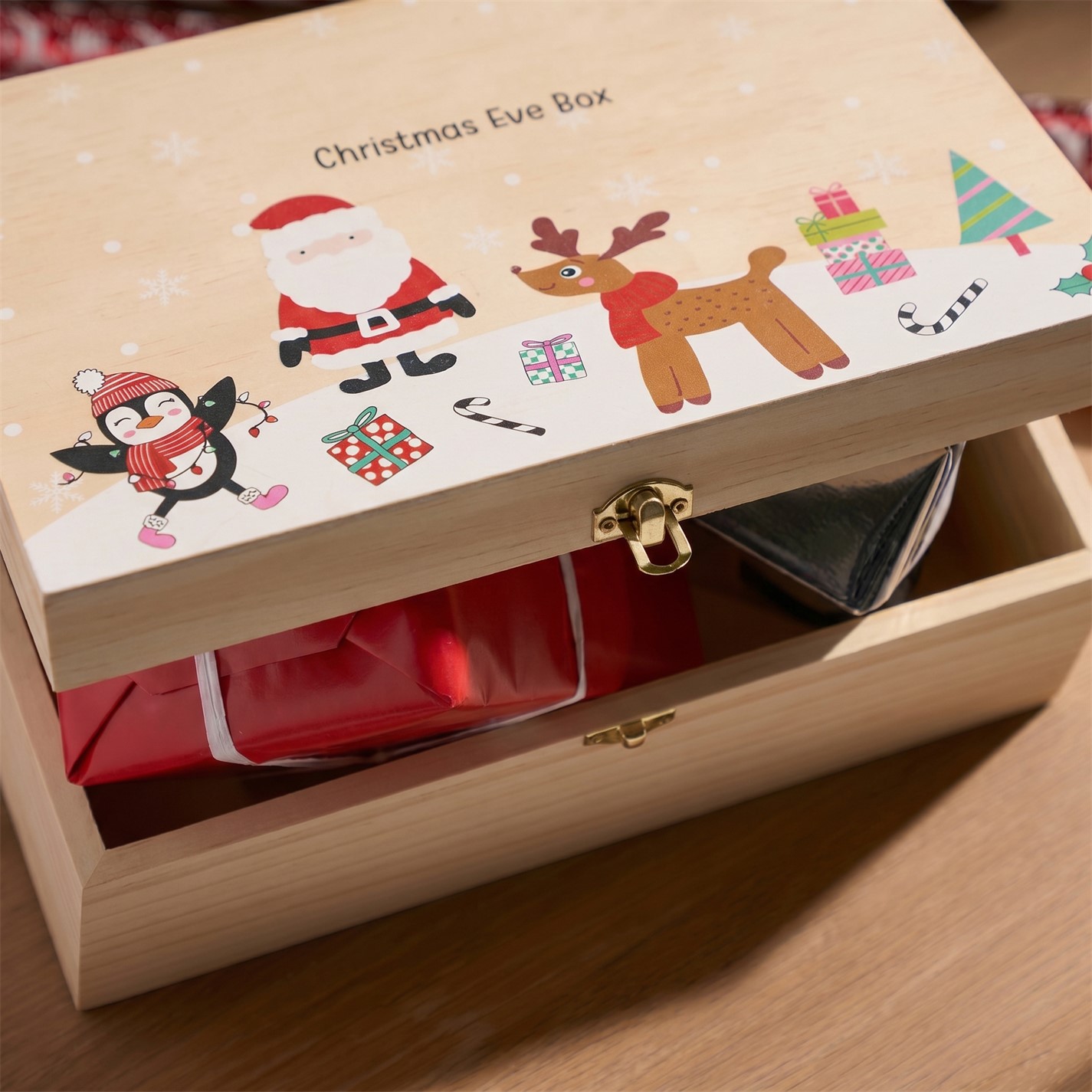 The Spirit Of Christmas Christmas Eve Box | SportsDirect.com Estonia