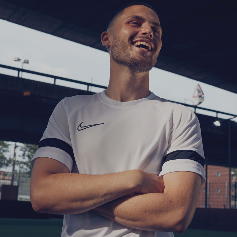 Nike | Football, Running, Shoes \u0026 Clothing | Sports Direct