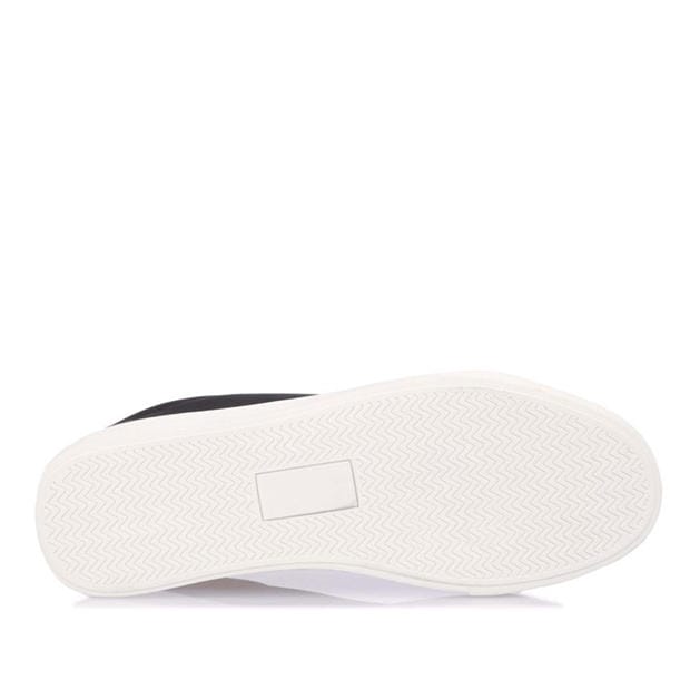 Must - Duck and Cover - Clasper Trainers