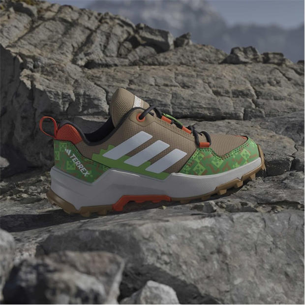 Cardbrd/Wht - adidas - Unisex Kids' Hiking Shoes