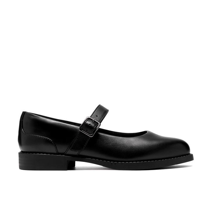 Clarks Girls Black Tapa Skip Y. Jn62 in Size 3.5, Sports Direct