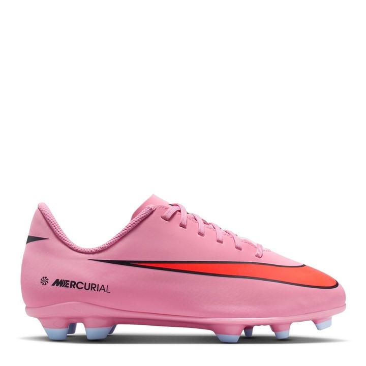 Nike  Kids Red Jr Vapor 16 Clb in Size 2.5, Sports Direct