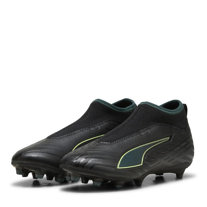 Puma  Kids Black ' Ultra 6 Match+ Ll Firm Ground Football Boots in Size C13, Sports Direct