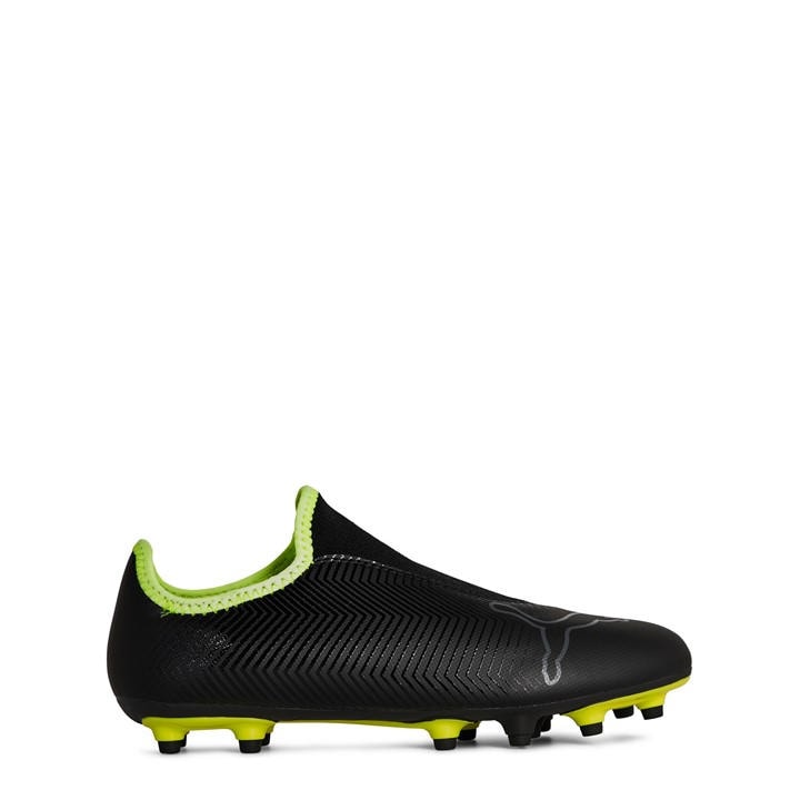 Puma Boys Black Finesse Firm Ground Football Boots  in Size 5.5, Sports Direct