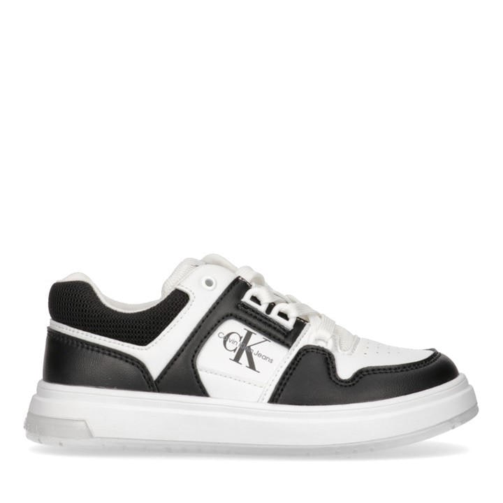 Calvin Klein Jeans Boys White Low Cut Lace Sneakers  in Size C11.5, Sports Direct