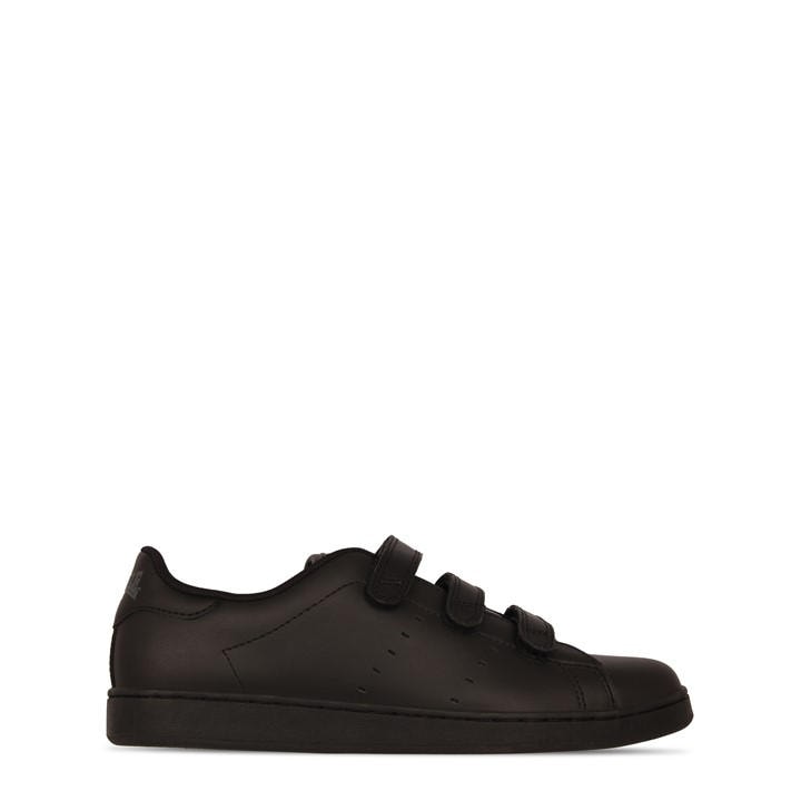 Lonsdale Boys Black Leyton Trainers  in Size 5.5, Sports Direct