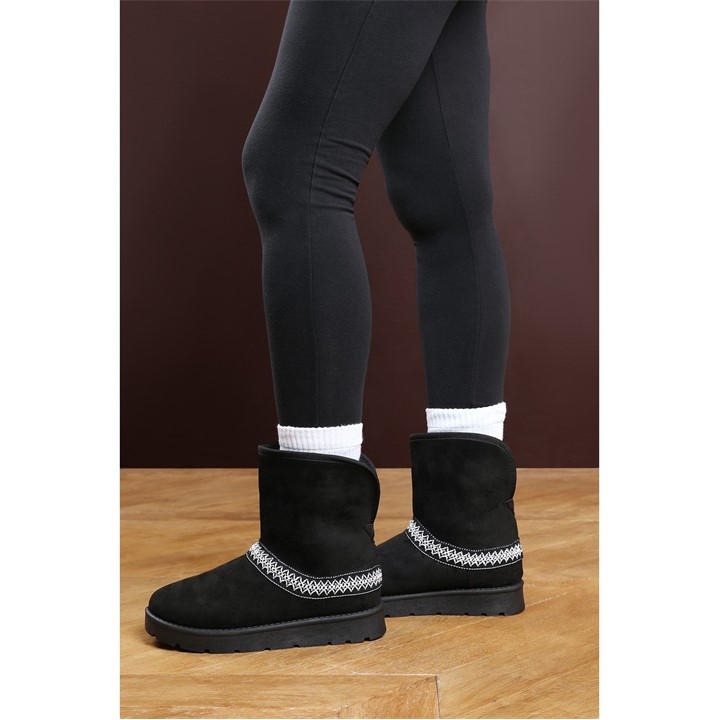 Wheres That From Women's Black Embroidered Boot Slipper in Size 4, Sports Direct