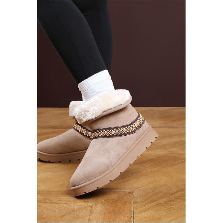 Wheres That From Women's Beige Embroidered Boot Slipper in Size 7, Sports Direct