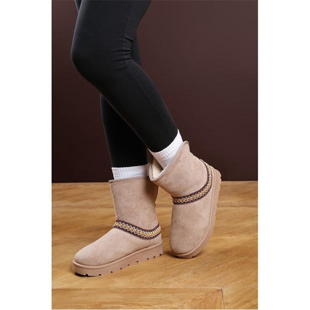 CamelSuede - Wheres That From - Women's Embroidered Boot Slipper