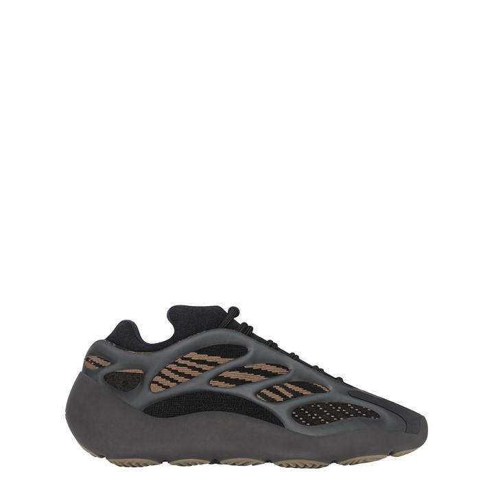 Yeezy Men's Brown 700 V3 Clay Glow In The Dark Sneakers in Size 7, Sports  Direct - Shopping.com