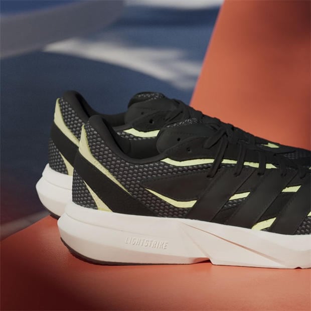 Основен черен - adidas - Men's Lightblaze Classic Low-Top Trainers