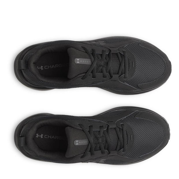 Triple Black - Under Armour - Men's Assert 11 Trainers