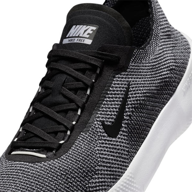 Black/White - Nike - Free RN