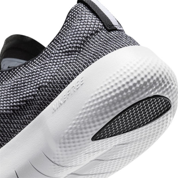 Black/White - Nike - Free RN