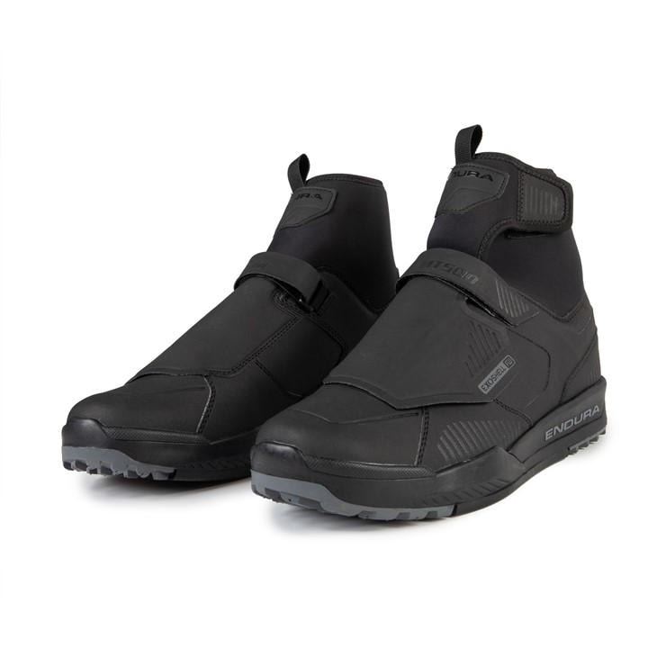 Endura  Black Mt500 Burner Clipless Waterproof Shoes in Size 8, Sports Direct