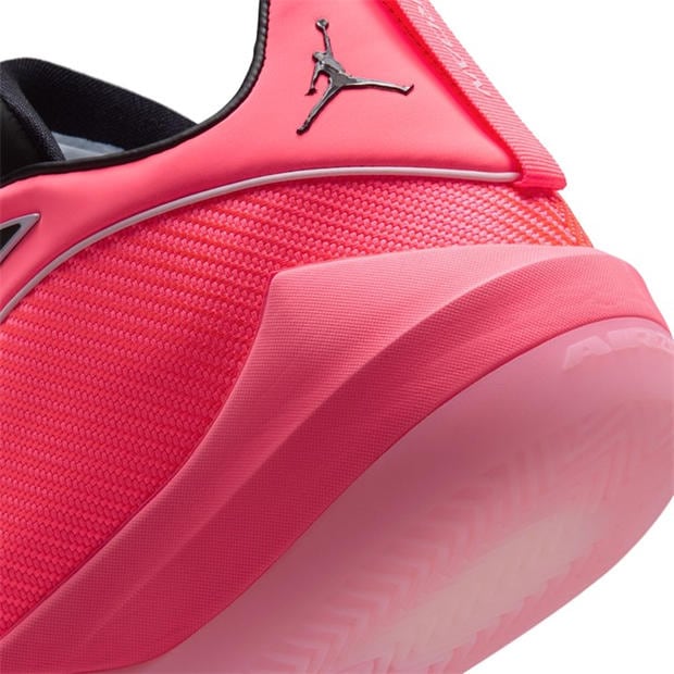 Punch/Blk - Air Jordan - Jordan Triangle Sn63
