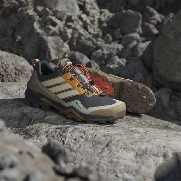 Carbon/White - adidas - Terrex Skychaser GORE-TEX Hiking Shoes Mens