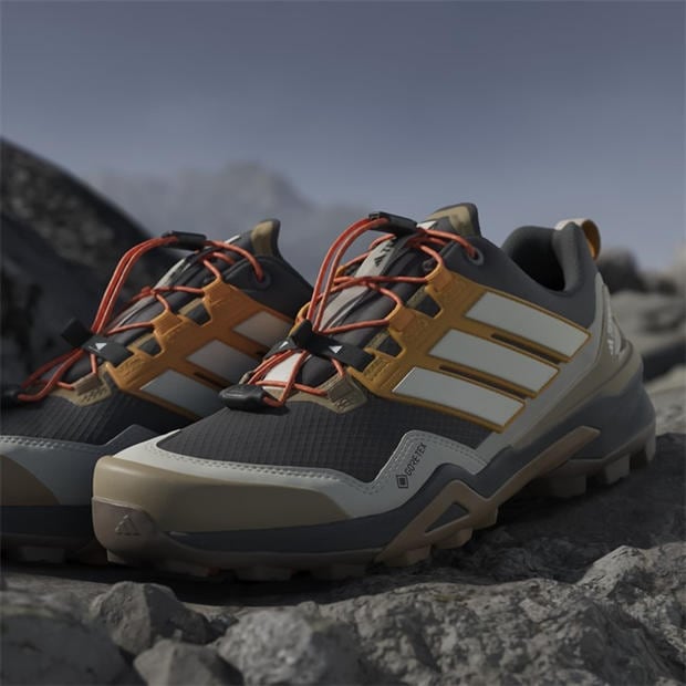 Carbon/White - adidas - Terrex Skychaser GORE-TEX Hiking Shoes Mens