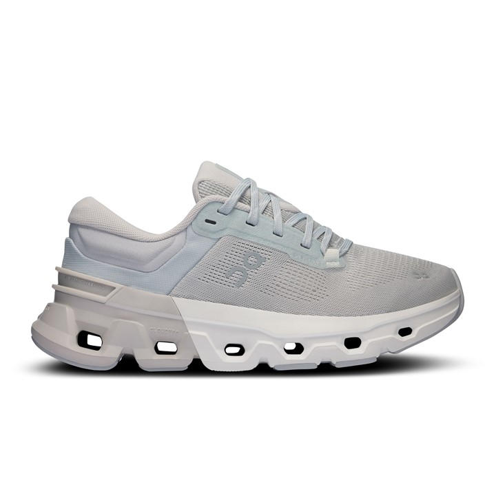 On Women's White Cloudflyer Everyday Stable Road Running Shoes in Size 4, Sports Direct