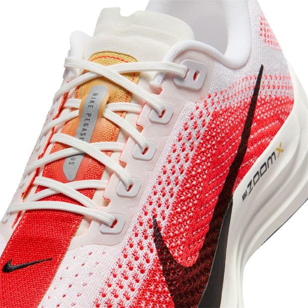 White/Crimson - Nike - Pegasus Plus Trainers Mens