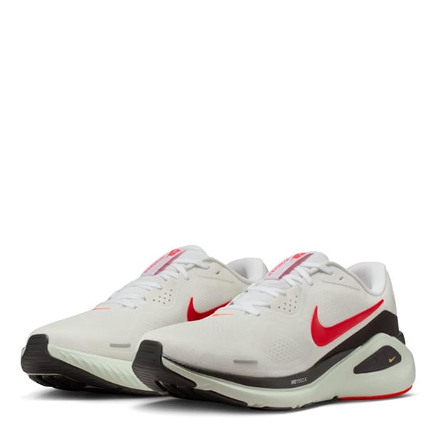 White/Crimson - Nike - Structure 26 Trainers Mens