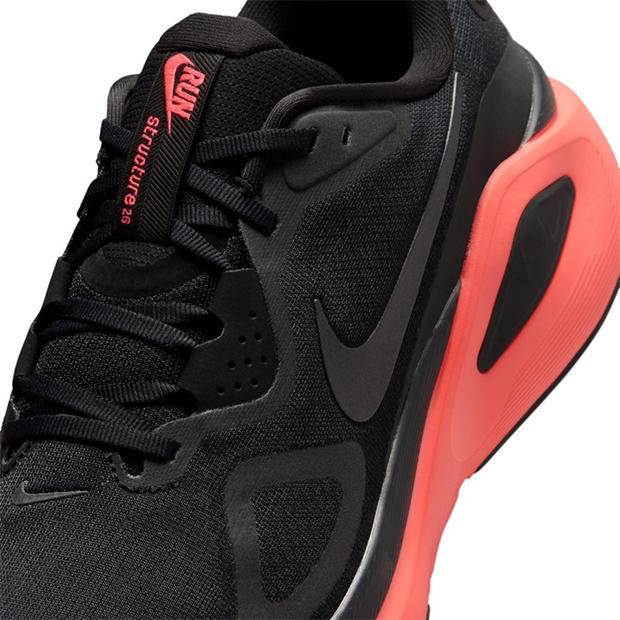 Black/Crimson - Nike - Structure 26 Trainers Mens