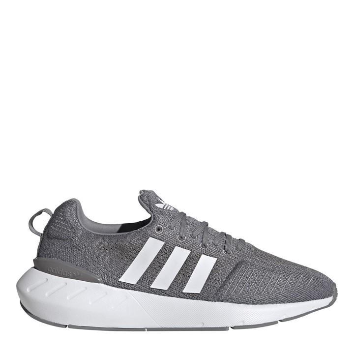 Adidas Men's Grey Swift Run 22