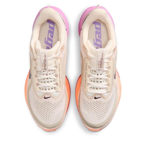Chalk/Magenta - Nike - Pegasus Premium Trainers Womens
