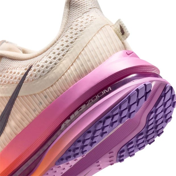 Chalk/Magenta - Nike - Pegasus Premium Trainers Womens