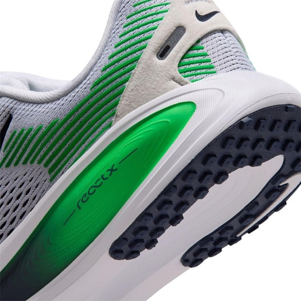 White/Mid Navy - Nike - Vomero 18 Trainers Juniors