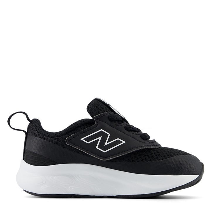New Balance  Kids Black Nb 625V1 in Size C5, Sports Direct