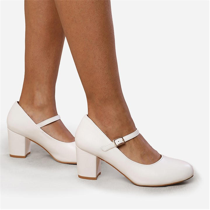 Wheres That From Women's White Wheres Block Heel Mary Jane Pumps in Size 6, Sports Direct
