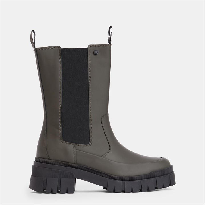Chelsea  Women's  Sidneigh  Boots, Football by Barbour in Size 7, Sports Direct