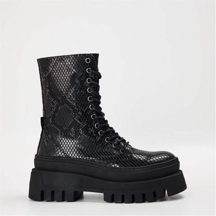Steve Madden Women's Black Coast Flat Ankle Boots in Size 3, Sports Direct