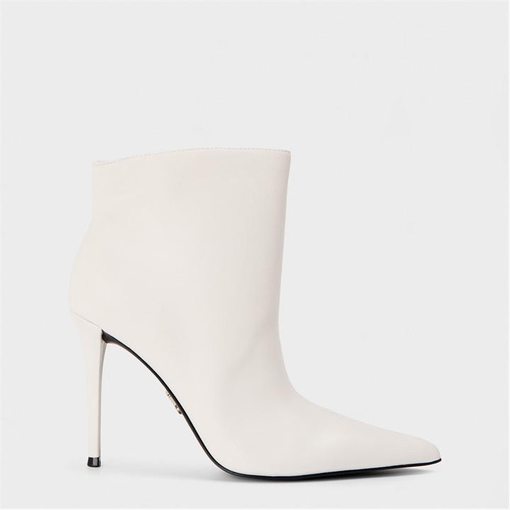 Steve Madden Women's White Sentinel Ankle Heeled Boots in Size 8, Sports Direct