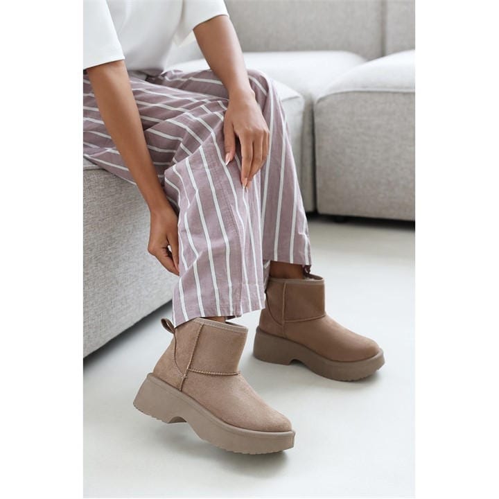 Wheres That From Women's Beige Platform Ankle Boot in Size 7, Sports Direct