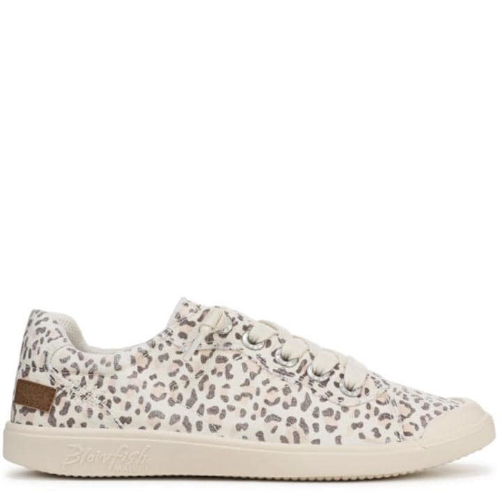 Blowfish Malibu Women's Cream Vienna Slip On Trainers in Size 6, Sports Direct