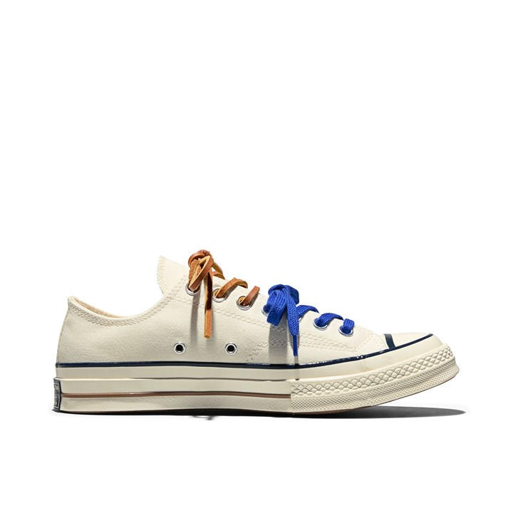 Converse  White  Chuck 70 Canvas Trainers in Size 5.5, Sports Direct