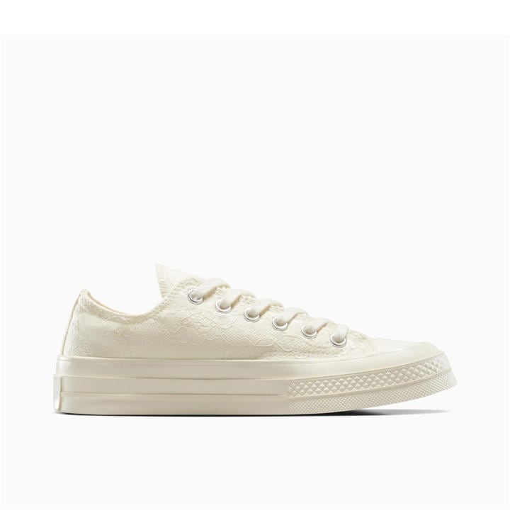 Converse Women's White Chuck 70 Canvas Trainers in Size 6.5, Sports Direct