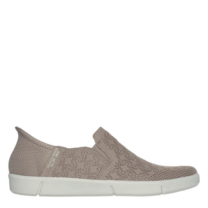 Skechers Women's  Breezest Slip On Trainers in Size 4.5, Sports Direct