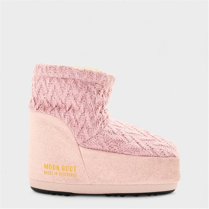 Moon Boot Women's Pink Nolace Snow Boots in Size 3, Sports Direct
