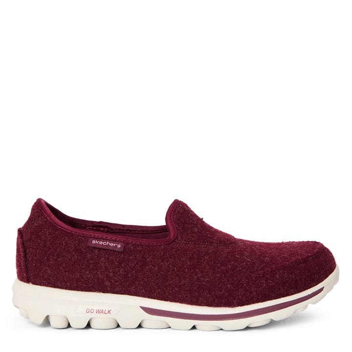 Skechers Women's Red Slip On Trainers in Size 3.5, Sports Direct