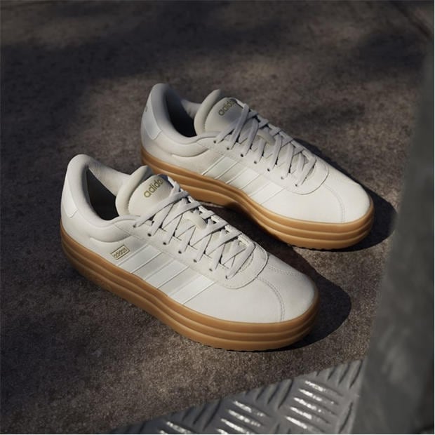 Off Wht/Gum - adidas - VL Court Bold Women's Trainers