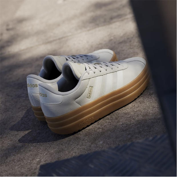 Off Wht/Gum - adidas - VL Court Bold Women's Trainers