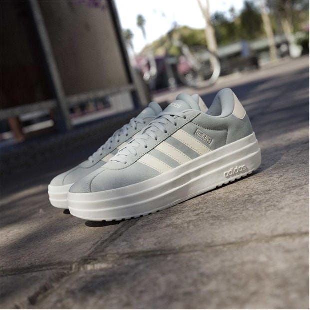 Wonder Sage/Wht - adidas - VL Court Bold Women's Trainers
