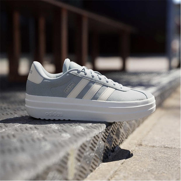 Wonder Sage/Wht - adidas - VL Court Bold Women's Trainers