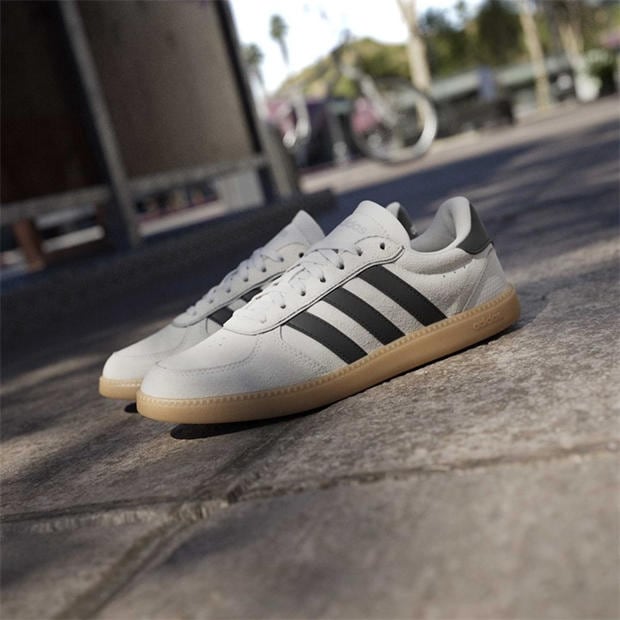 Bežs/Meln/Baltgumijas - adidas - Breaknet Sleek Suede Womens Shoes